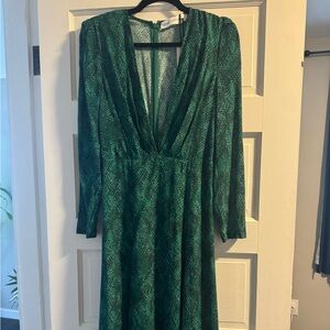 Fame & Partners Snakeskin Emerald Midi green dress in size 4